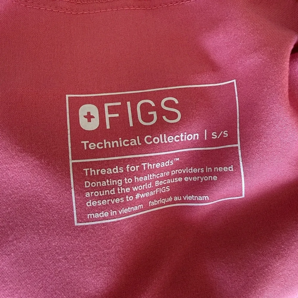 NWOT Women’s FIGS Technical Collection Scrub Pants, size S - Picture 4 of 4